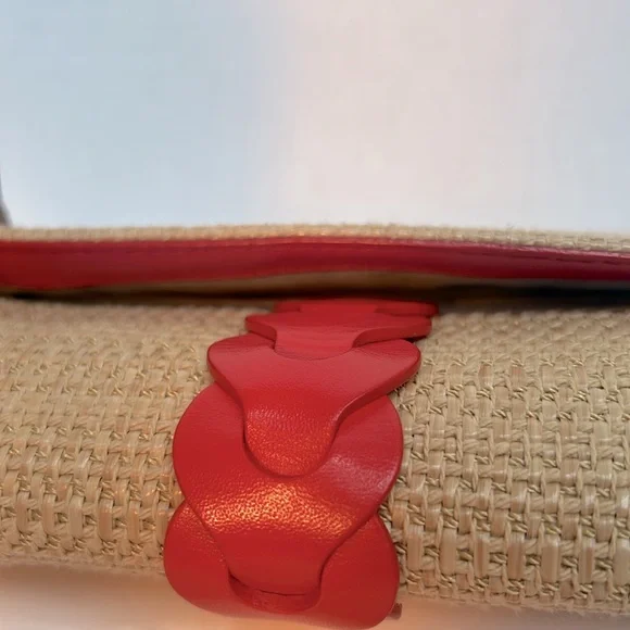 COLE HANN Beige and red woven straw and leather Bedford crossbody bag. - Picture 7 of 9